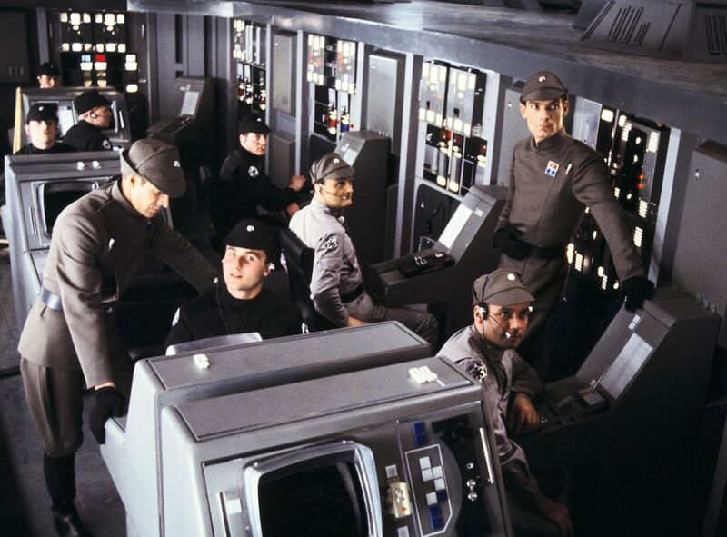 File:ImperialOfficers-TESB30.jpg