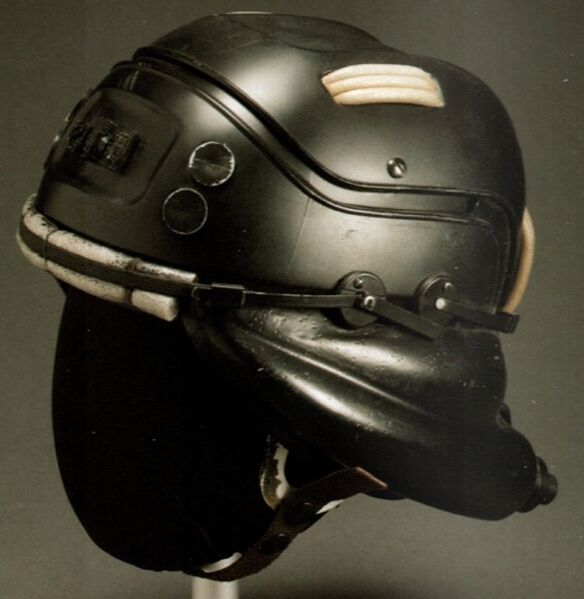 File:Unidentified mercenary pilot helmet SW Costumes.jpg